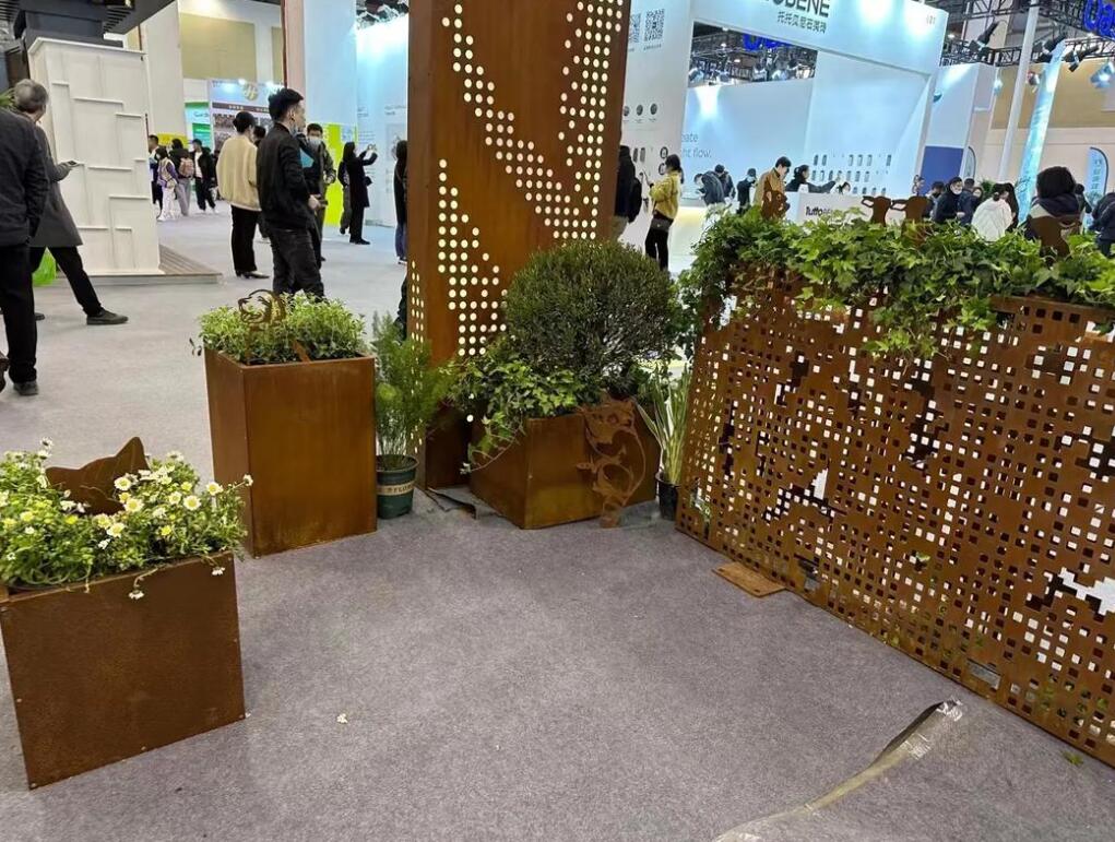 谢通门耐候钢花箱